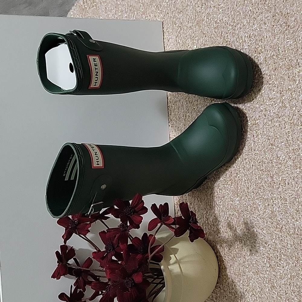 Boots - Picture 2 of 3